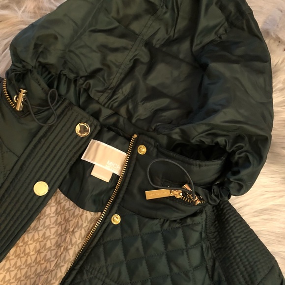 COPY - MK trench coat/rain jacket w/hidden zipped hoodie - Picture 5 of 8